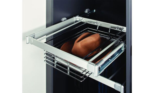 Khung kéo treo quần tây có rổ 800mm Hafele 805.93.823